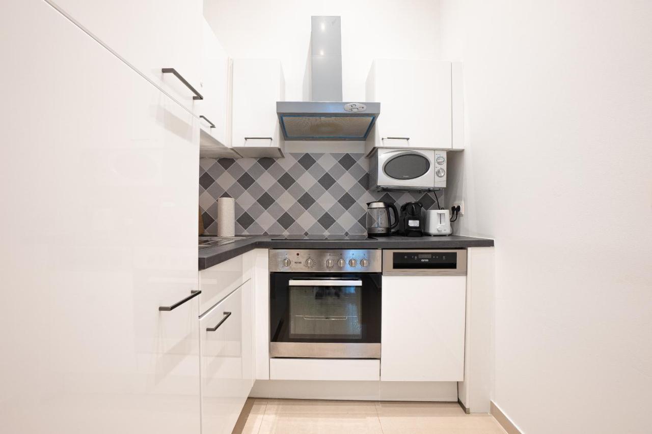 Apartment In The Central Area. 5 Minute'S Walk To The Danube. Wien Exteriör bild