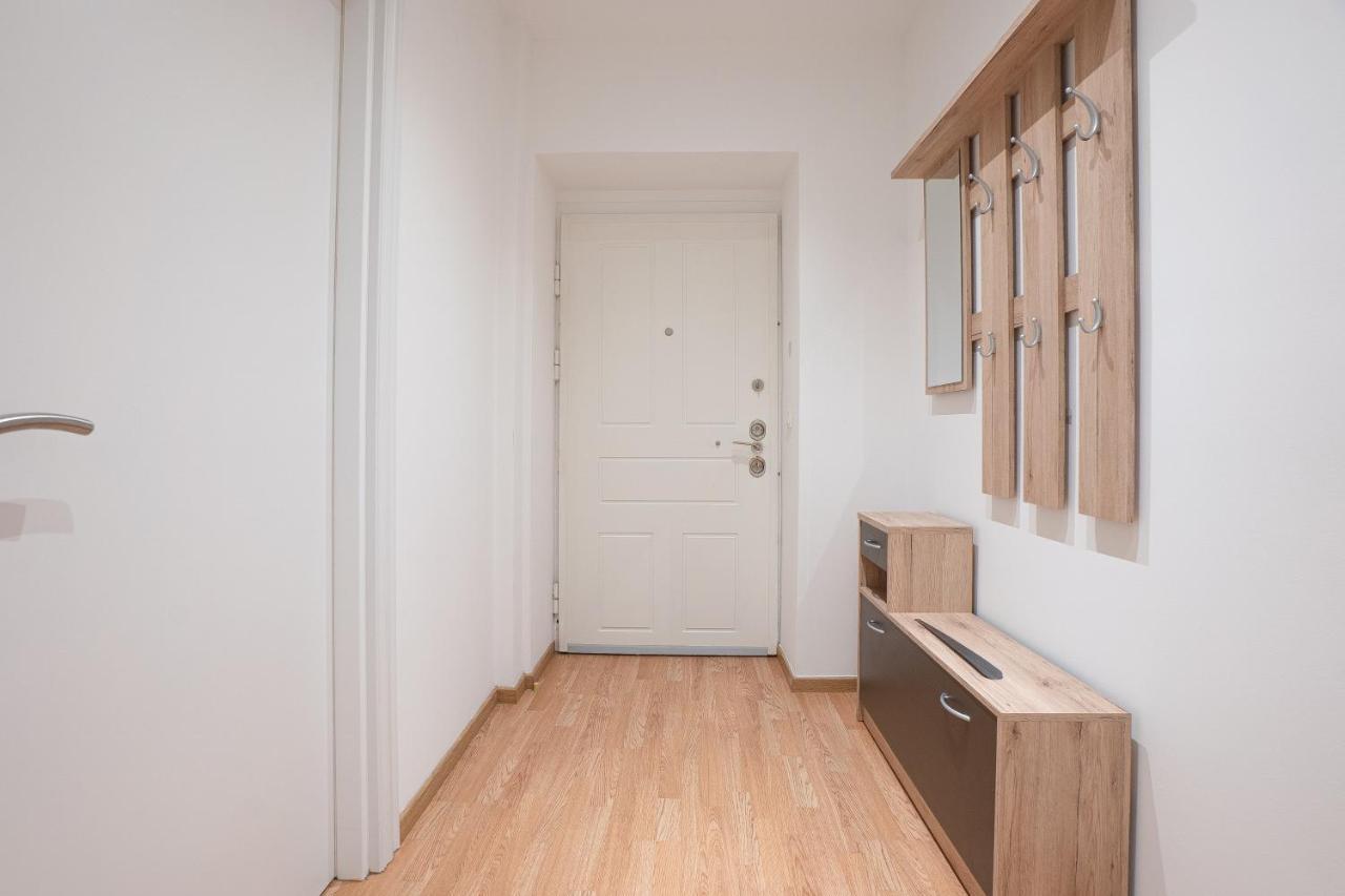 Apartment In The Central Area. 5 Minute'S Walk To The Danube. Wien Exteriör bild