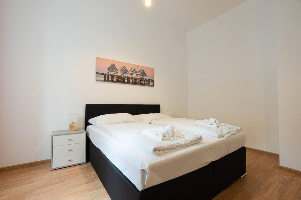 Apartment In The Central Area. 5 Minute'S Walk To The Danube. Wien Exteriör bild