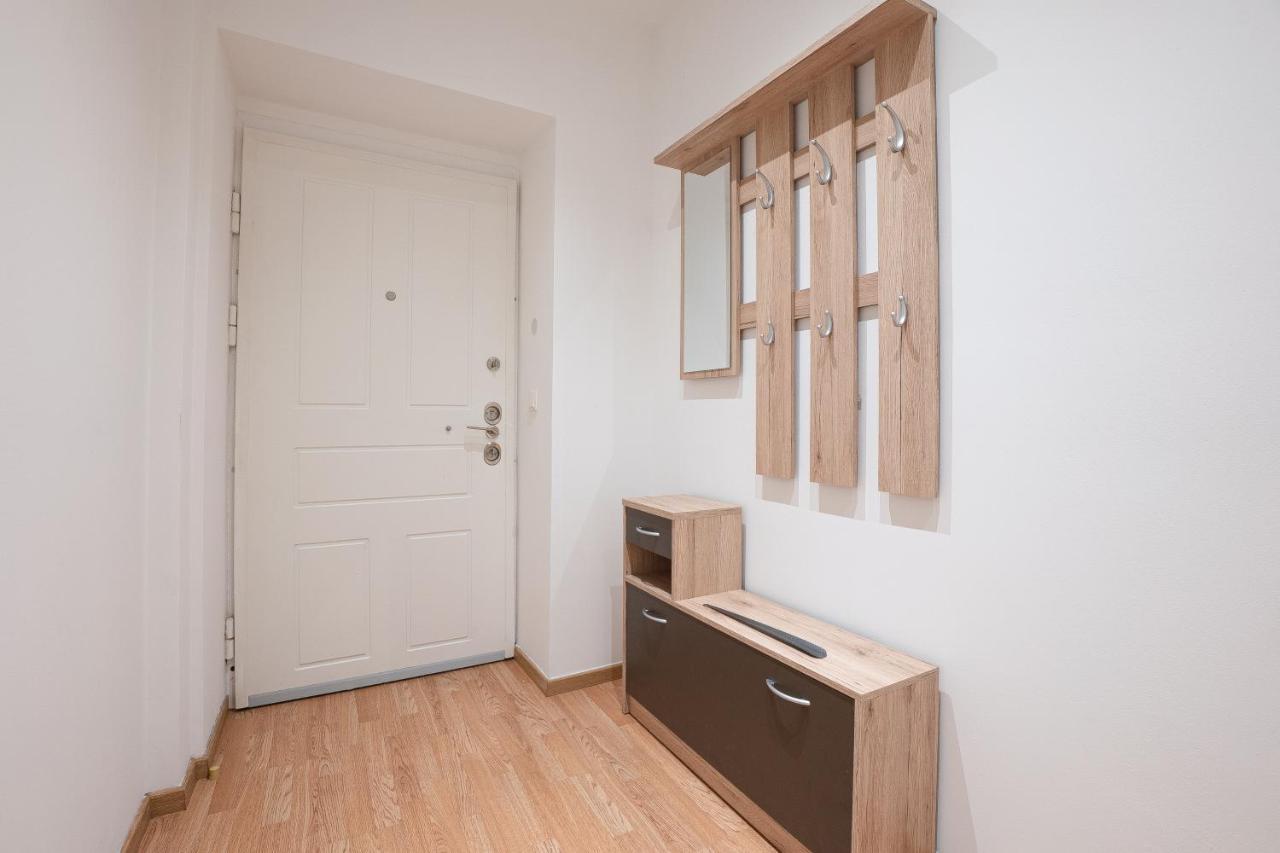 Apartment In The Central Area. 5 Minute'S Walk To The Danube. Wien Exteriör bild