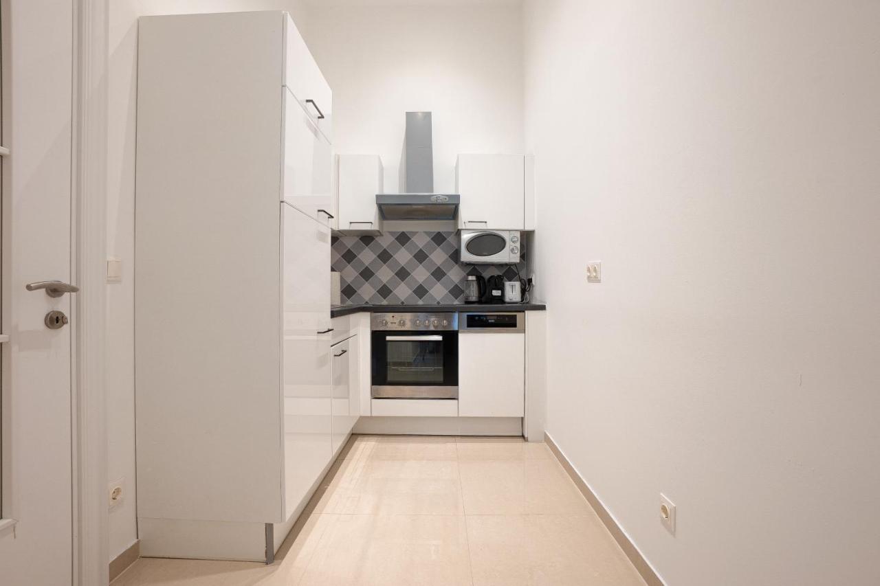 Apartment In The Central Area. 5 Minute'S Walk To The Danube. Wien Exteriör bild